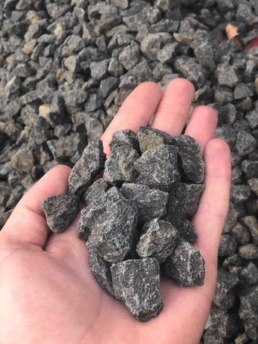 GRYS BAZALTOWY Ciemny Czarny kamień BAZALT, Brzeg Darex