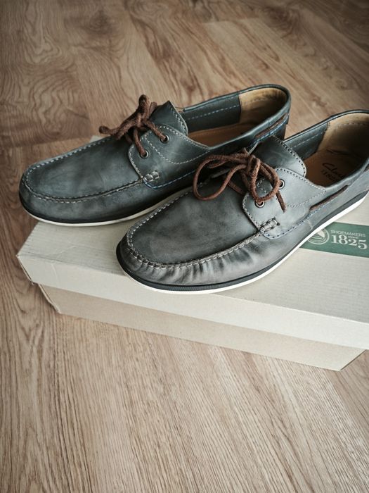 Sprzedam eleganckie mokasyny skórzane Clarks