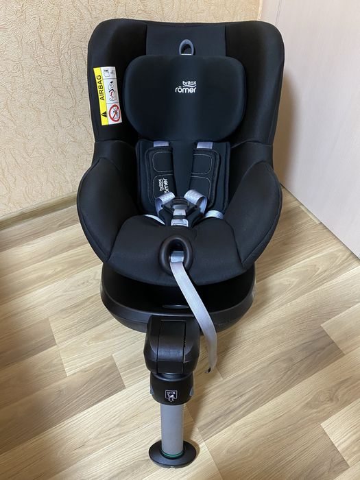 Автокресло поворотное BRITAX-ROMER DUALFIX 2 R с рождения до 4 лет