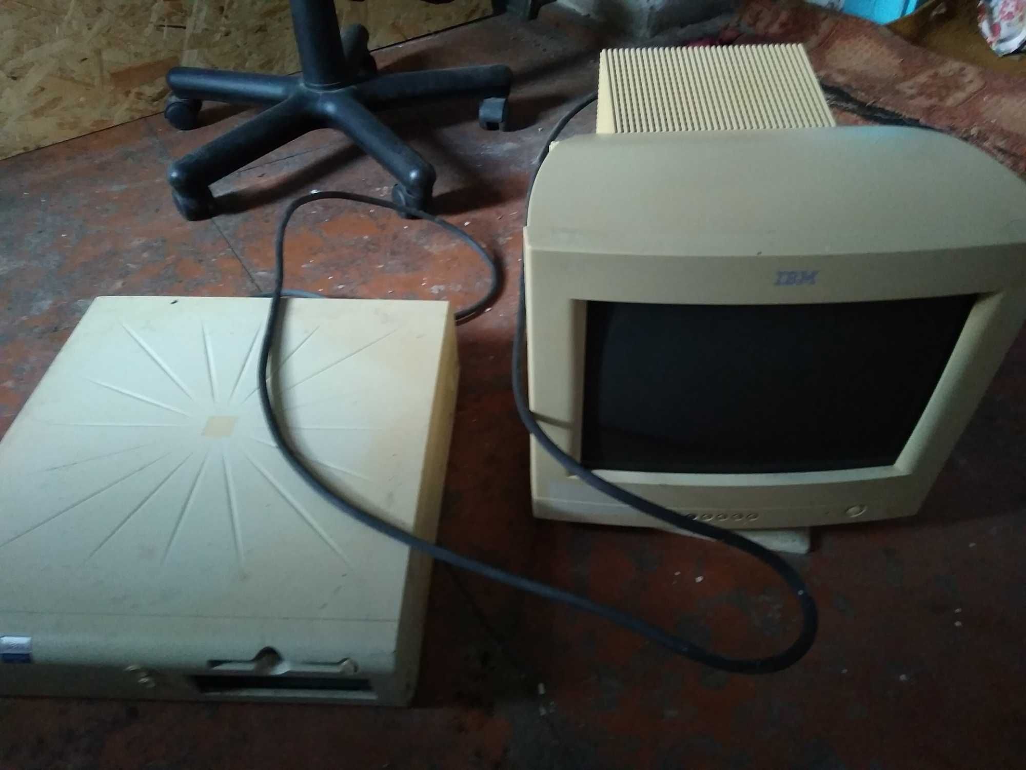 Старий комп'ютер DELL