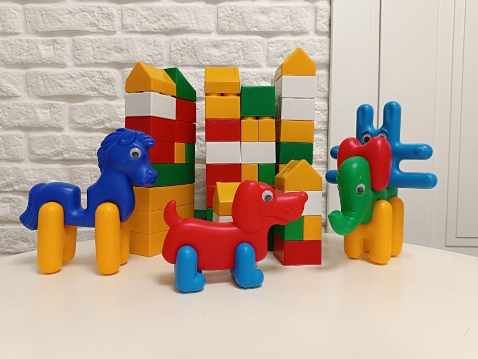 Дитячий блоковий конструктор