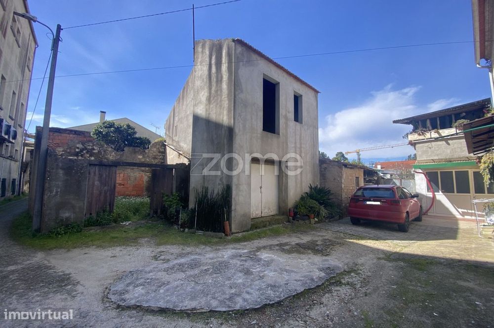 Moradia T2 duplex, centro da Mealhada