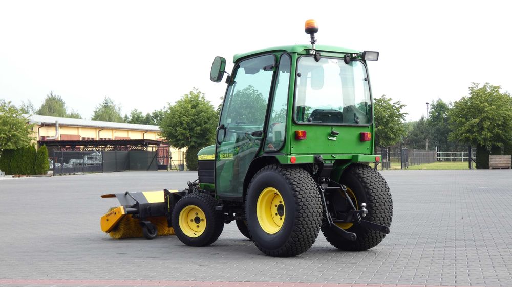 Traktor John Deere 4100 4x4 (160507.4) - Baras
