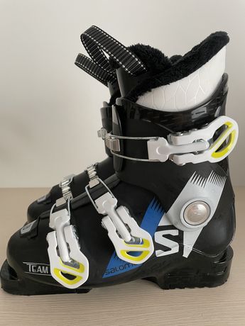 Buty narciarskie 22, narty 116 cm, kask
