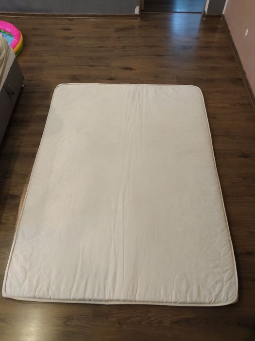 Продам матрац, матрас на ліжко або диван.