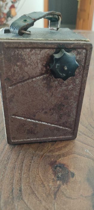 Máquina fotográfica antiga de caixa, modelo Kenilworth