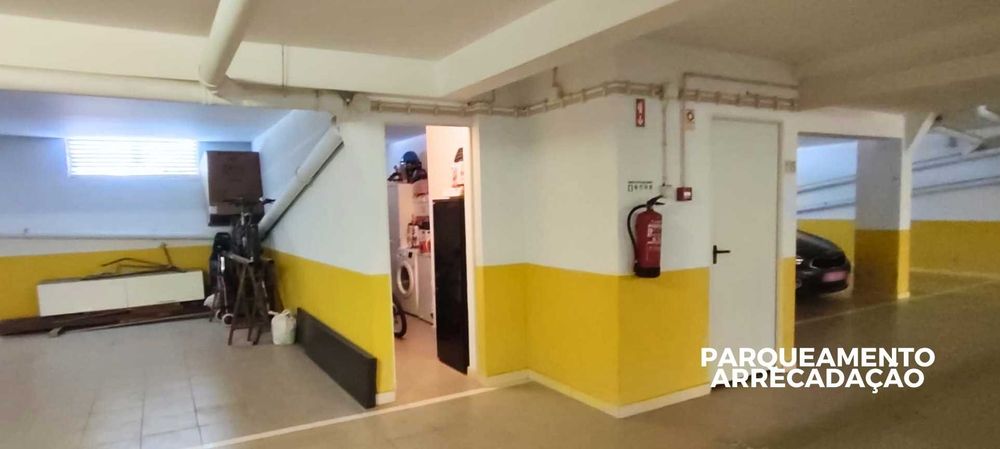Vende-se T3 no Montijo - Localização Prime Todo o Conforto