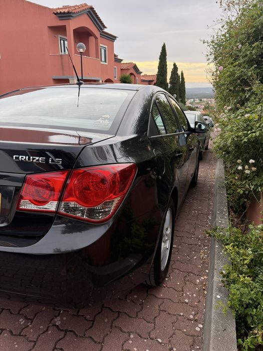 CRUZE 1.6 LS com teto solar
