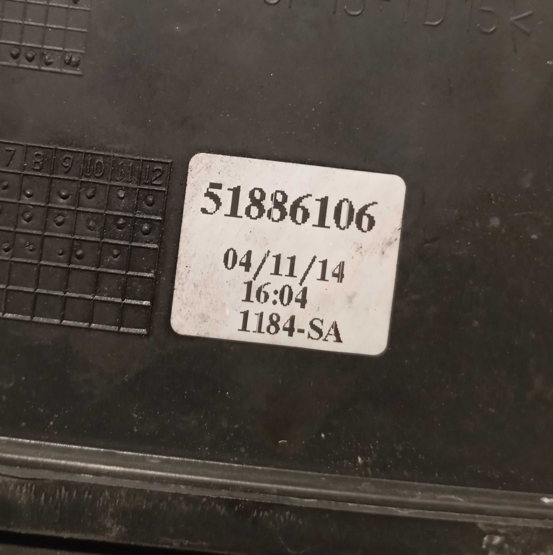 Корпус повітряного фільтра Fiat 500, Panda 1.2b 51886106, 51773400
