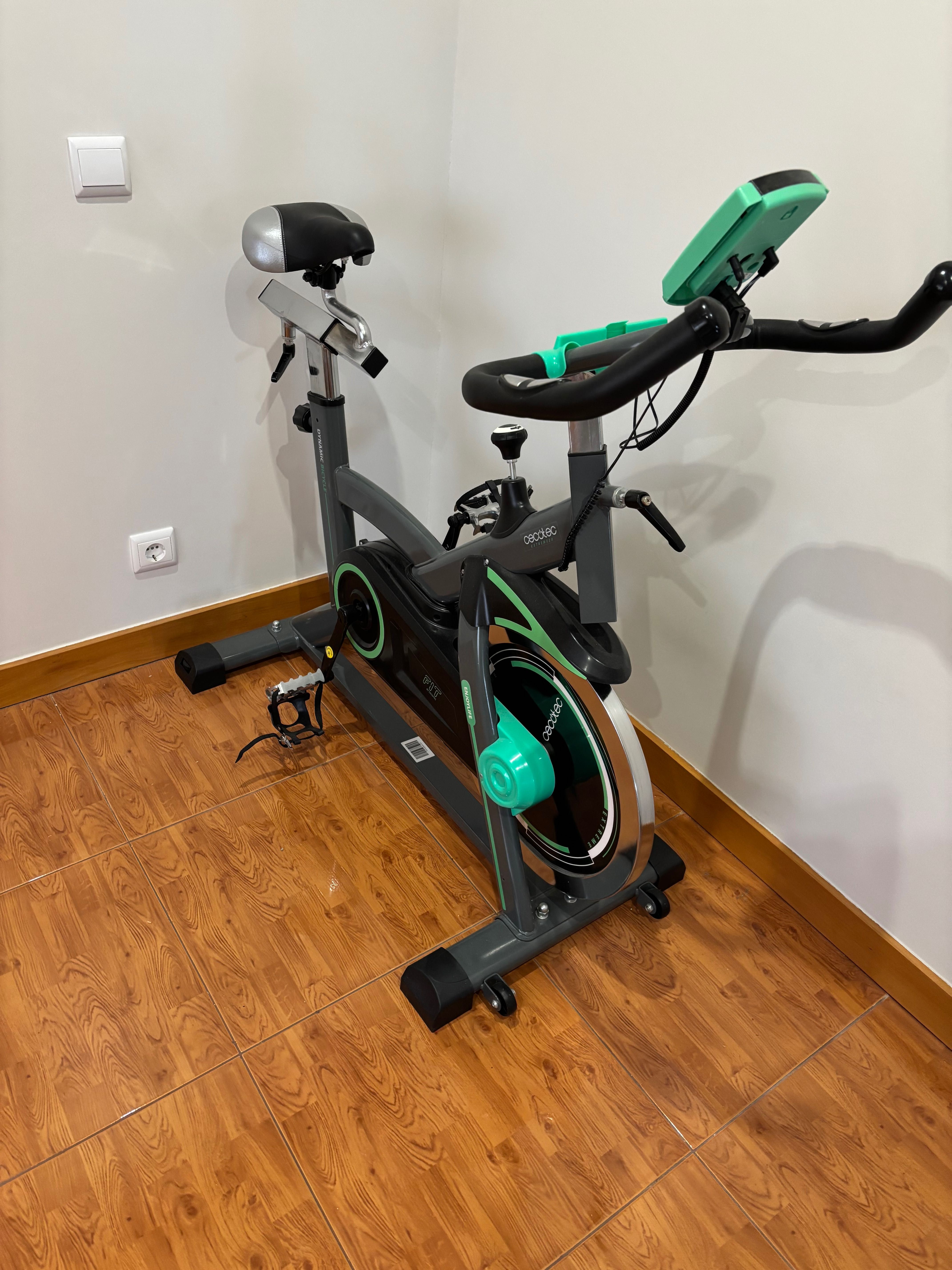 Bicicleta estática cecotec