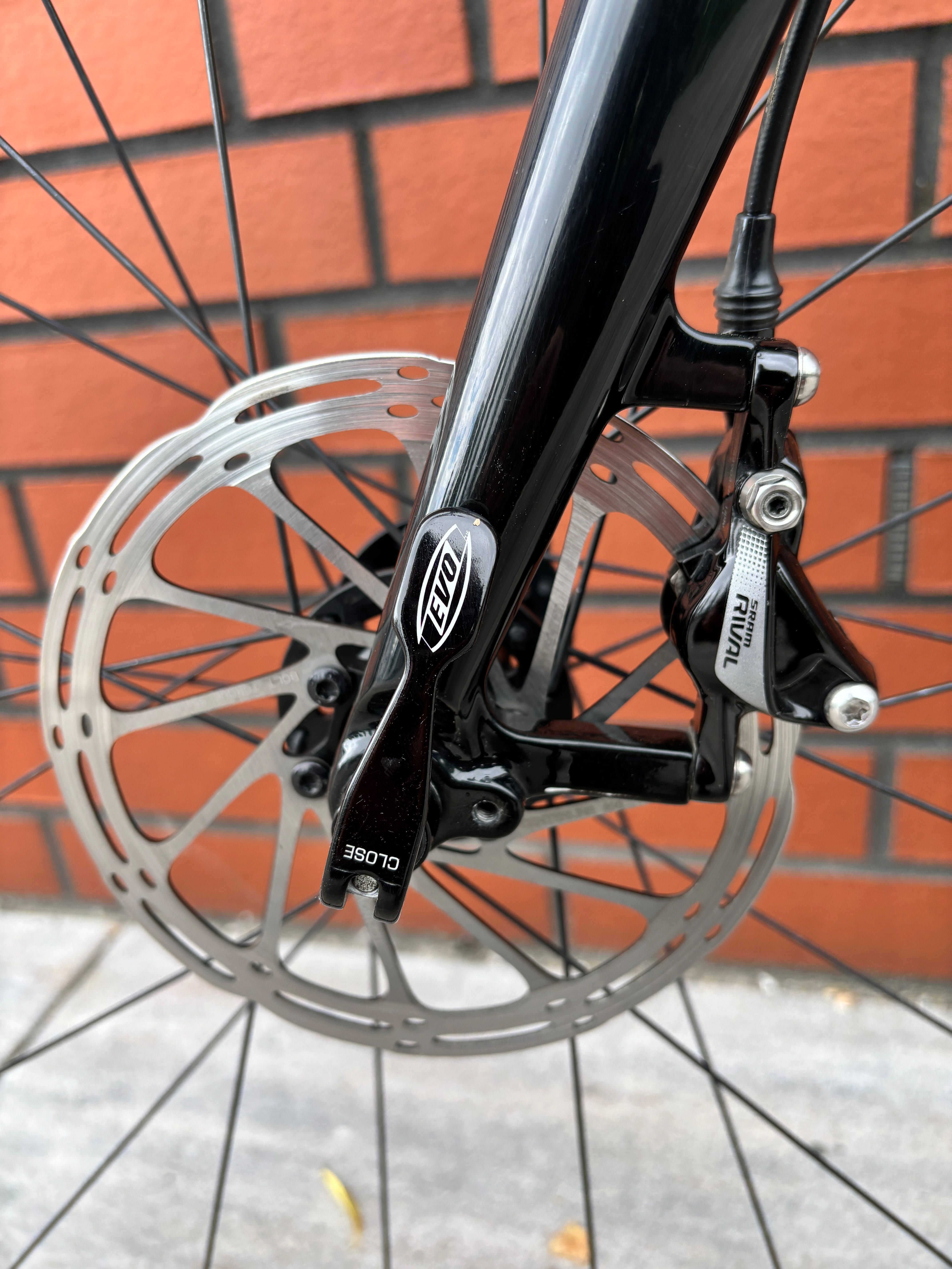 Rower gravel Serious Grafix Elite; model 2018; rama 54; napęd 1x11