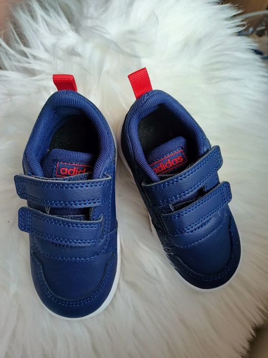 Кросівки Adidas 22 для хлопчика