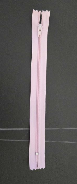 Zamek błyskawiczny 20cm jasny róż