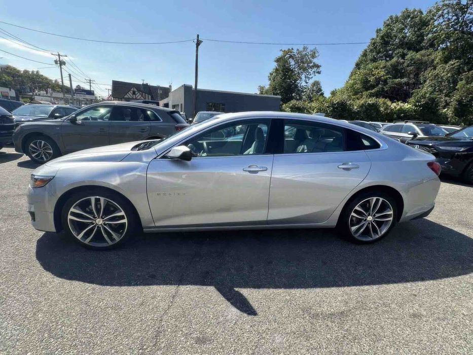 Chevrolet Malibu LT      2022