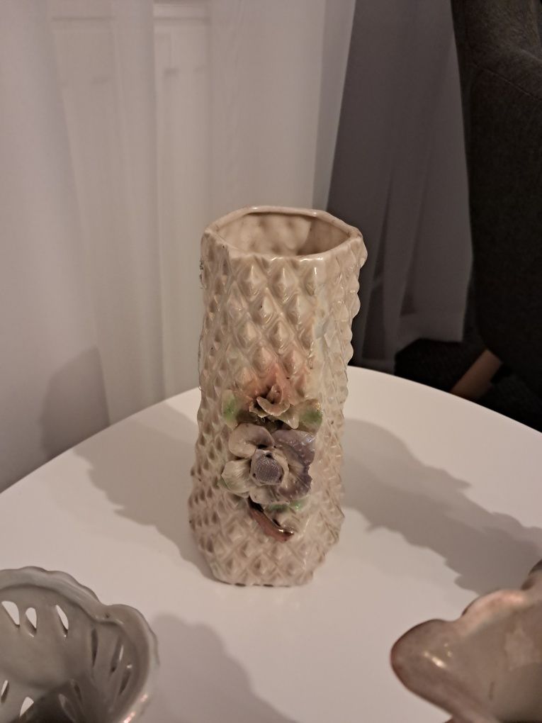 Wazony ceramiczne.
