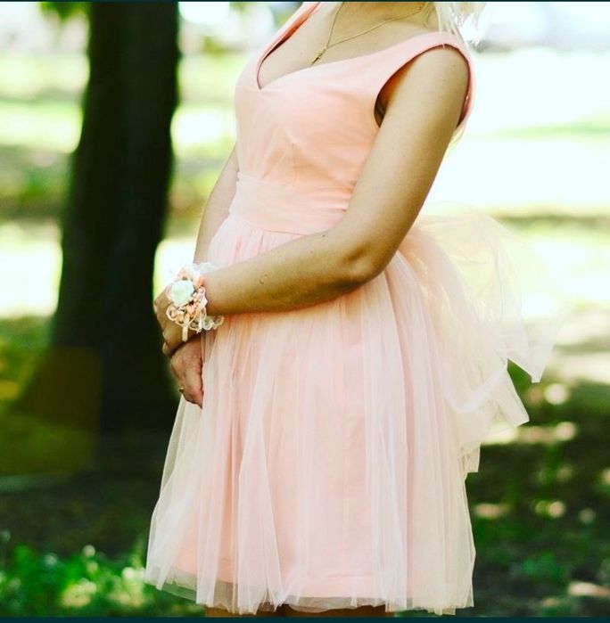 Плаття для випуску