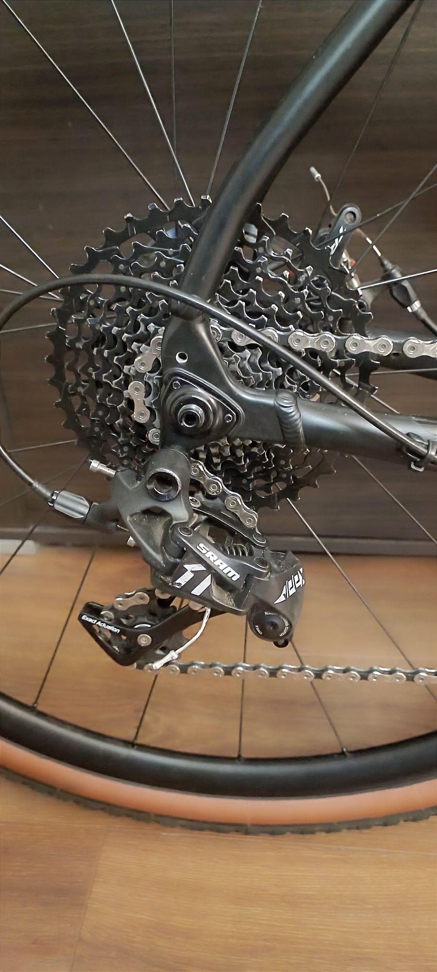 Rower Gravel szosowy Serious Gravix ,rozmiar M ,54 rama,Sram Apex 1x11