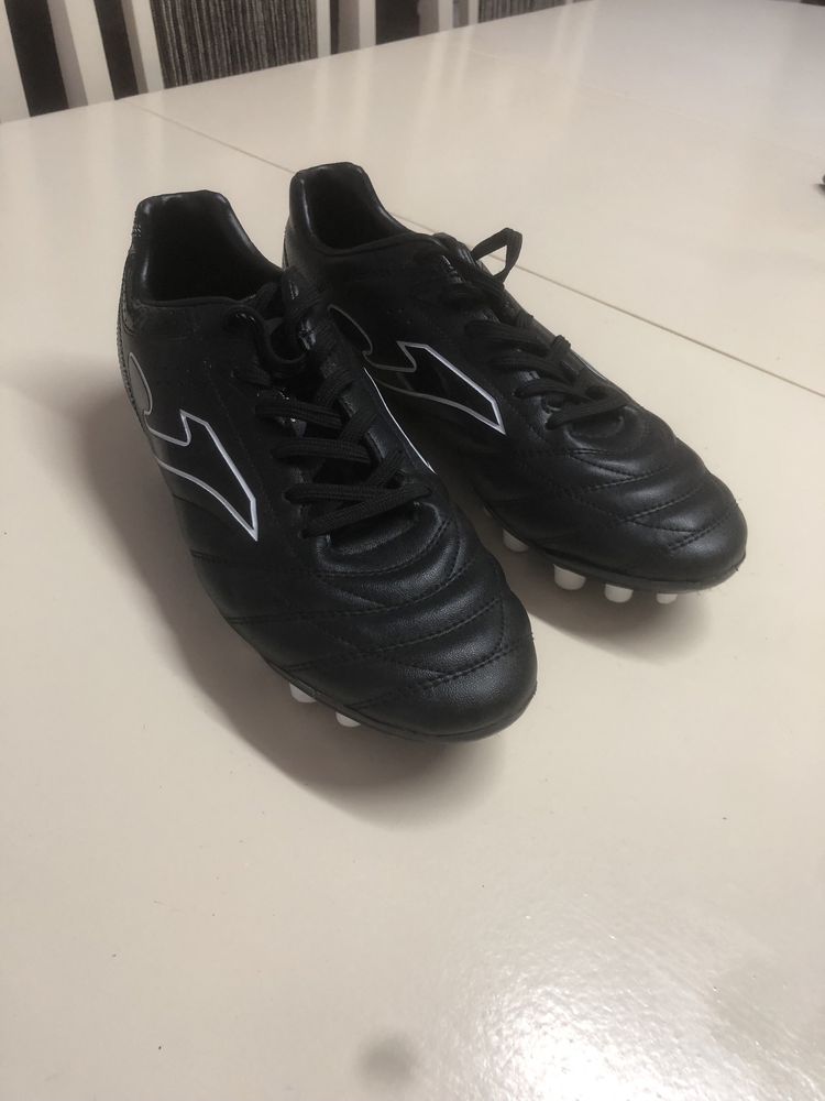 Chuteiras da Joma Como Novas