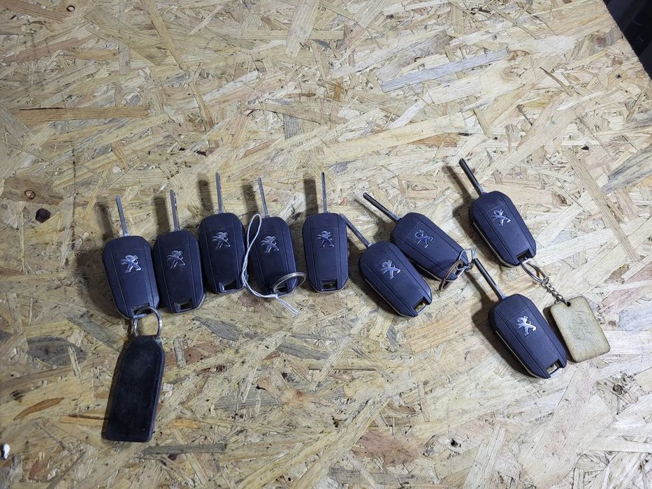 Kluczyk klucz pilot Peugeot 208 2008 3008 5008 308