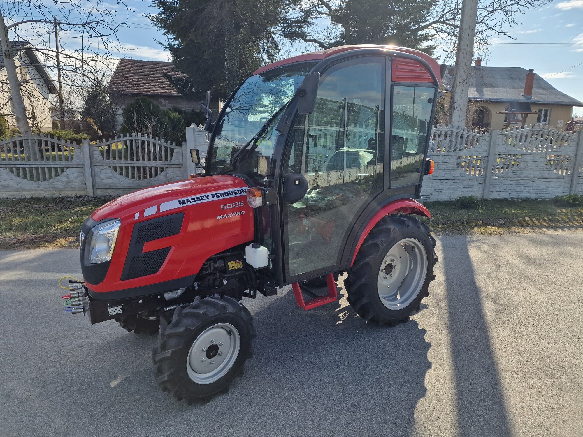 Traktorek Massey Ferguson 6028 Nowy z Gwarancją