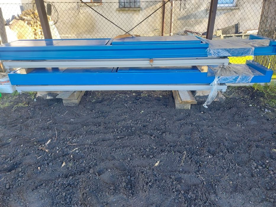 Podnośnik nożycowy najazd