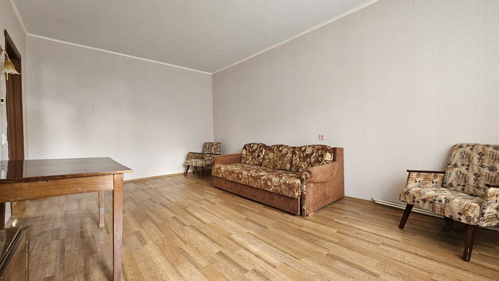 Продам квартиру,  ж/м Сокол, бул. Слави, поряд ж/м Перемога, Тополь