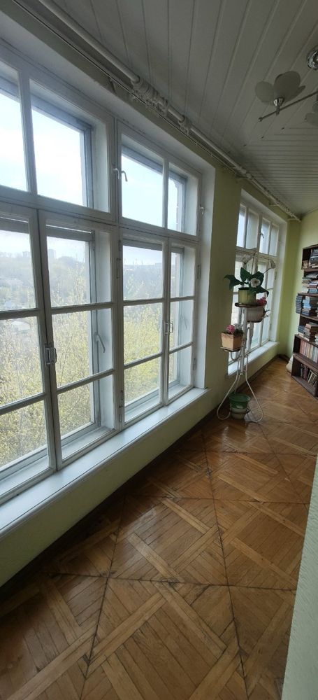 В продаже ДОМ новокодацкий район ( под любой вид деятельности )