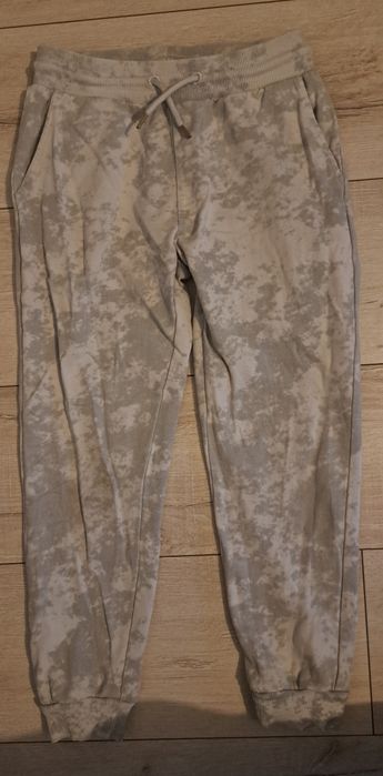 Spodnie chłopięce 152 cm.
