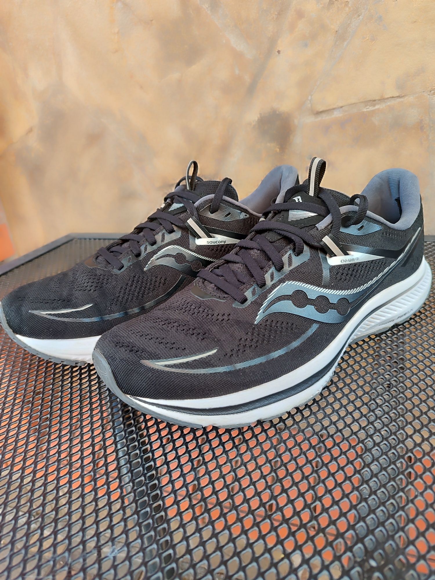 Кроссовки Saucony 43,5 размер (оригинал)