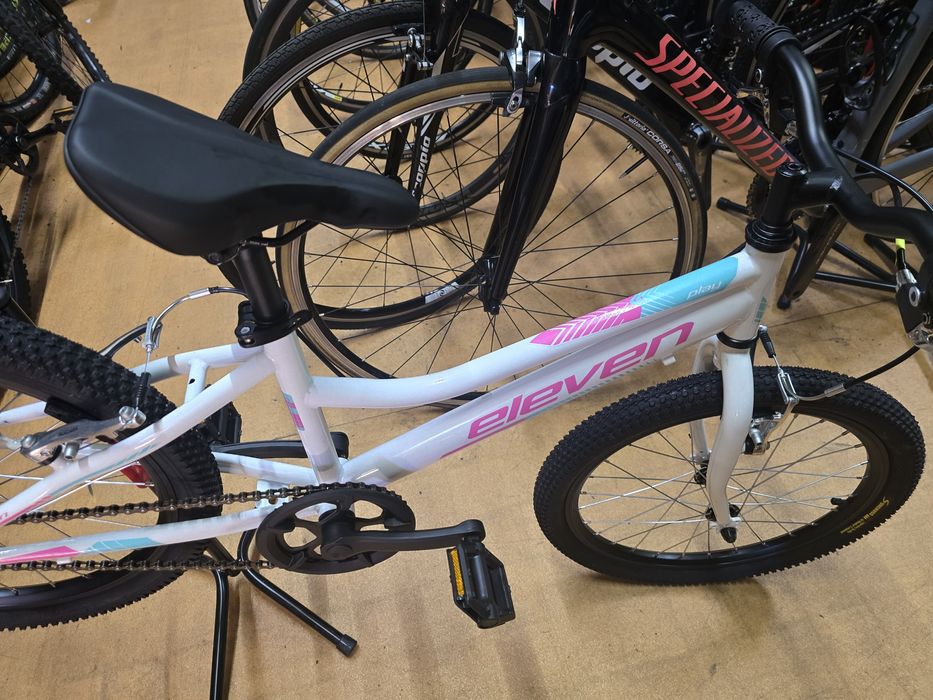 Bicicleta de menina roda 20 nova