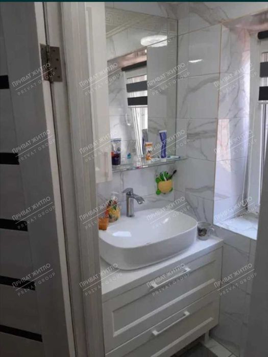 Будинок з євроремонтом на Розсошенцях