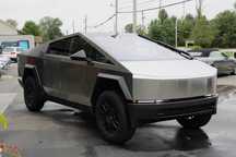 2024 Tesla Cybertruck Cyberbeast