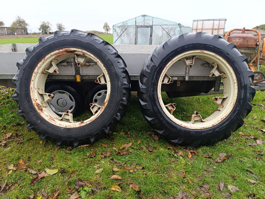 Obręcze koła tylnego wraz z oponani 13.6 r 36