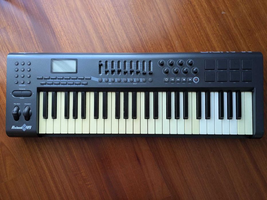 Teclado Controlador MIDI M-Audio Axiom 49