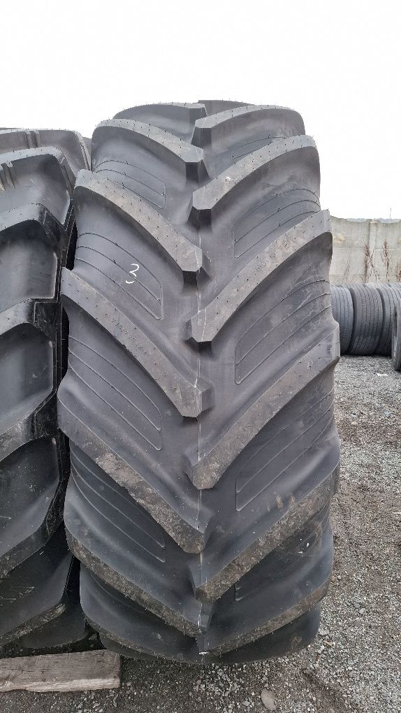 Opona 710/70 R42 Taurus point HP