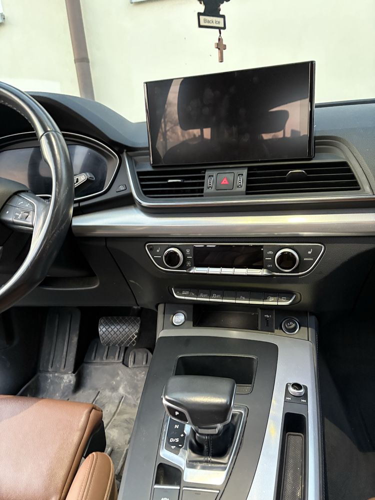 Audi Q5 40 TDI Quattro S-line 204 KM