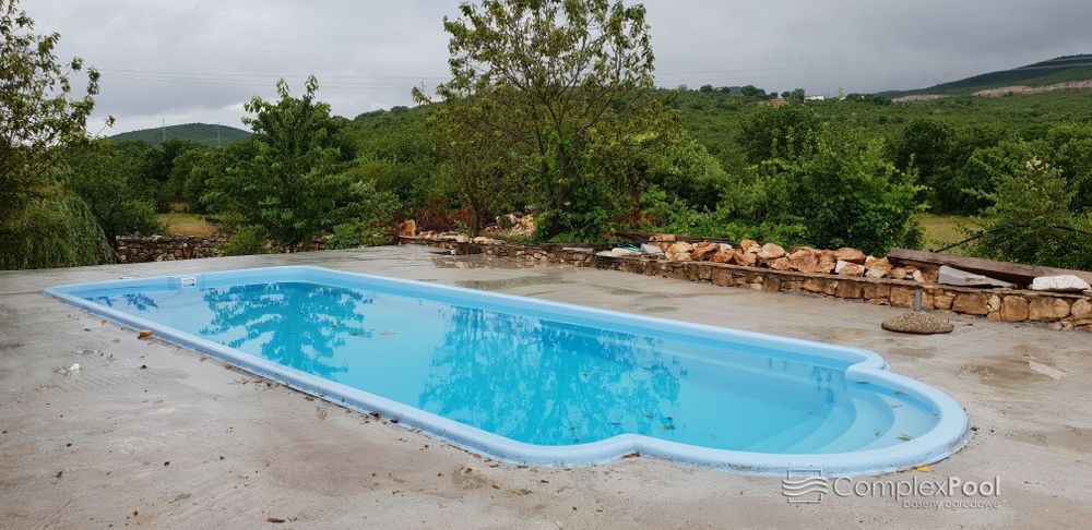 BASEN POLIESTROWY Ogrodowy wkopywany 10,5 x 3,7 x 1,55 możliwy Montaż