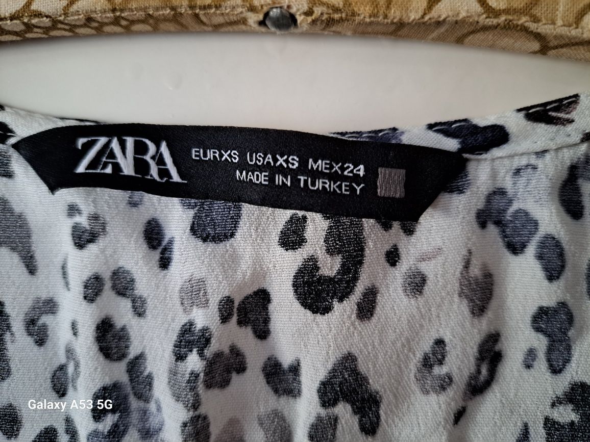 Sukienka firmy Zara. Rozmiar XS.