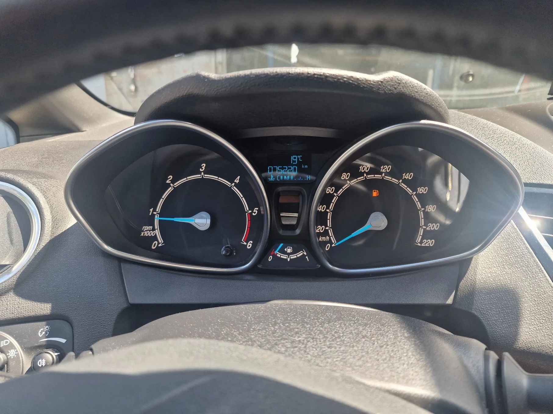 Ford Fiesta ST-LINE 1.5 TDCI Klima Alu Radio Sony
