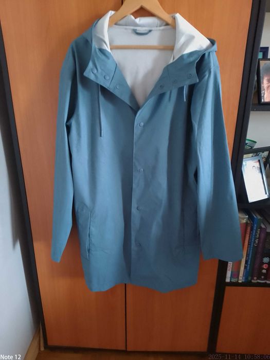 Płaszcz przeciwdeszczowy damski