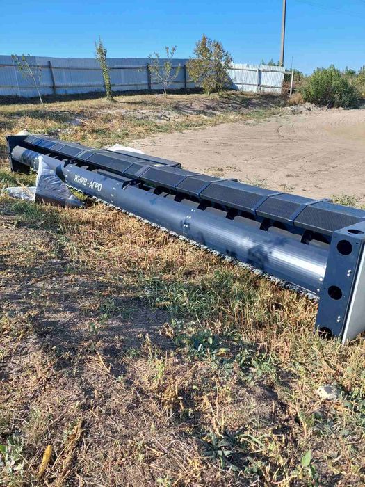Продам соняшникову жниварку для прибирання соняшнику