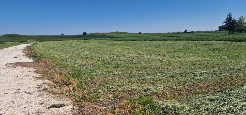 Działka budowlana.. 6x domów