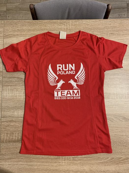 Run Poland czerwona koszulka Bieg Niepodległości 2018