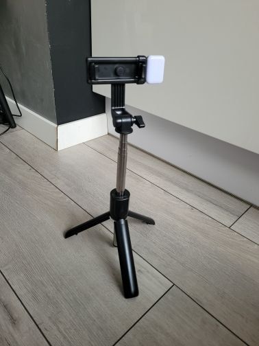 Трипод (тринога для селфі) Selfie Stick bluetooth ЗІ СВІТЛОМ