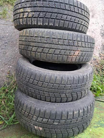 Продам резину Toyo
