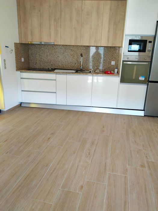 Apartamento 1º andar (junto à areosa)