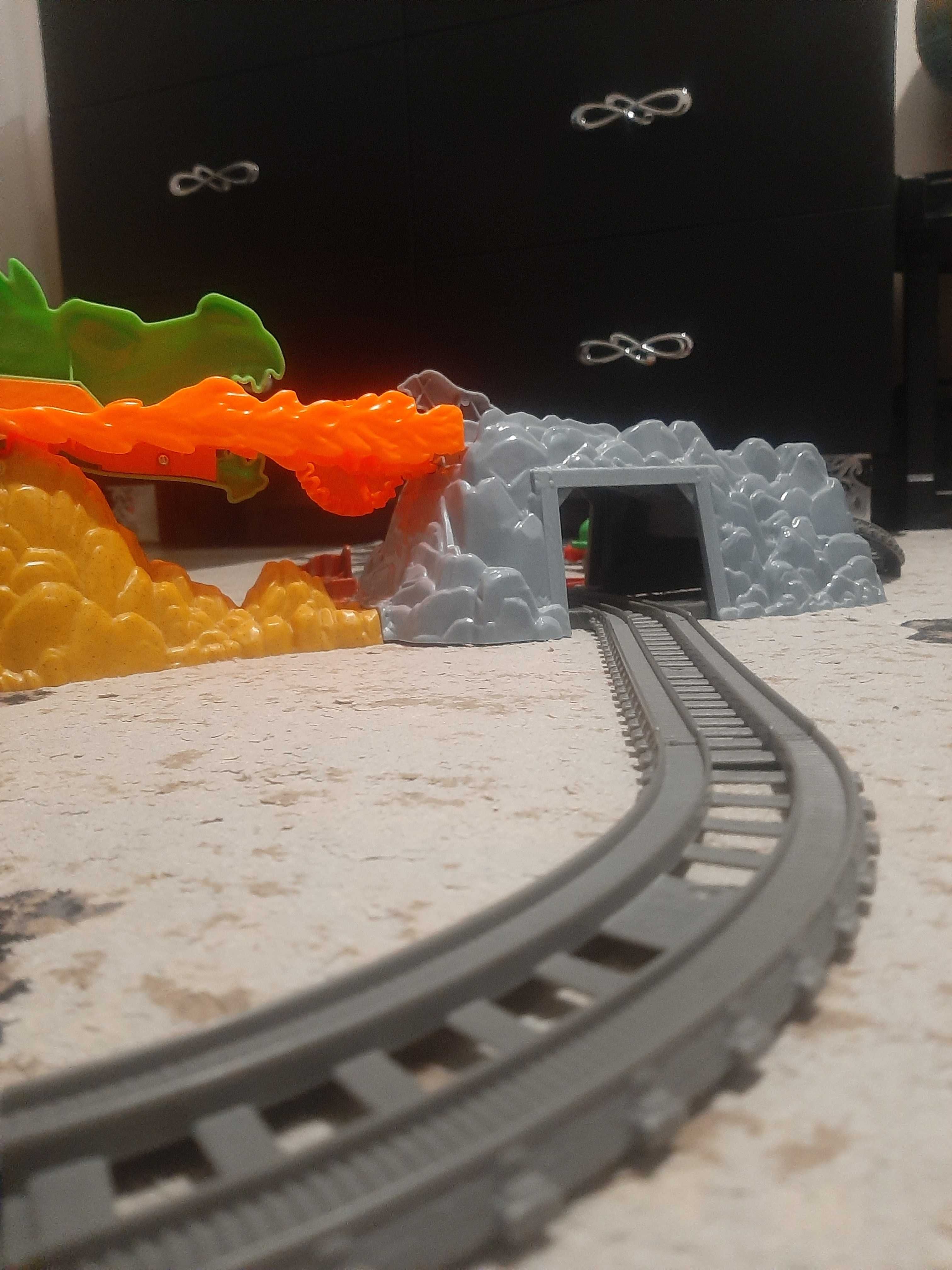 Залізна дорога Thomas +2паровозики