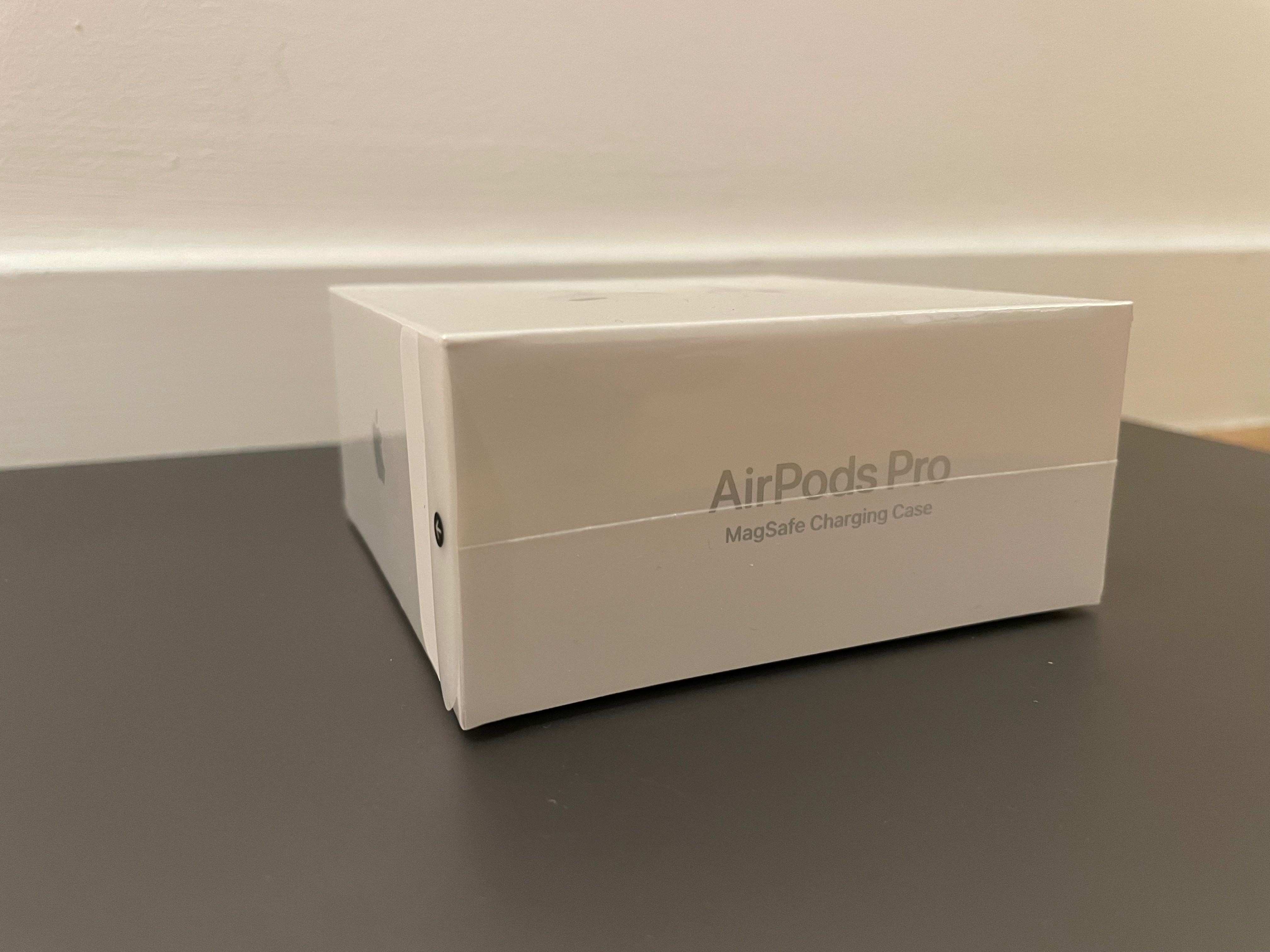 AirPods Pro 2 selados c/ MagSafe Charging Case