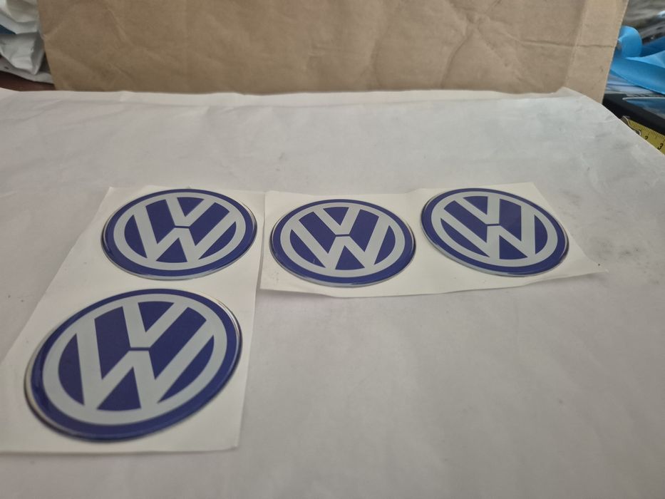 naklejki w alu felgi I na kołpaki  do Vw niebieskie  średnica 60mm