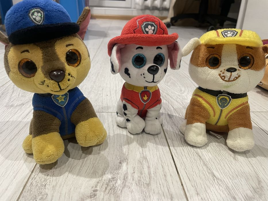 Іграшки щенячий патруль.